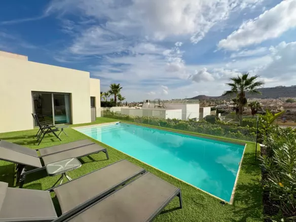 3-bedroom Villa In Benijofar, Spain (148 M²)