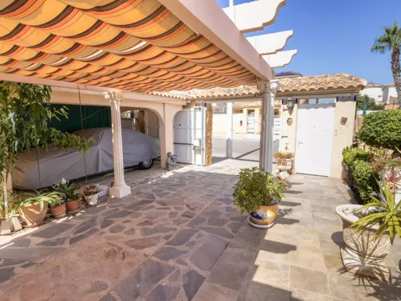 4-bedroom Villa In Orihuela Costa, Spain (180 M²)