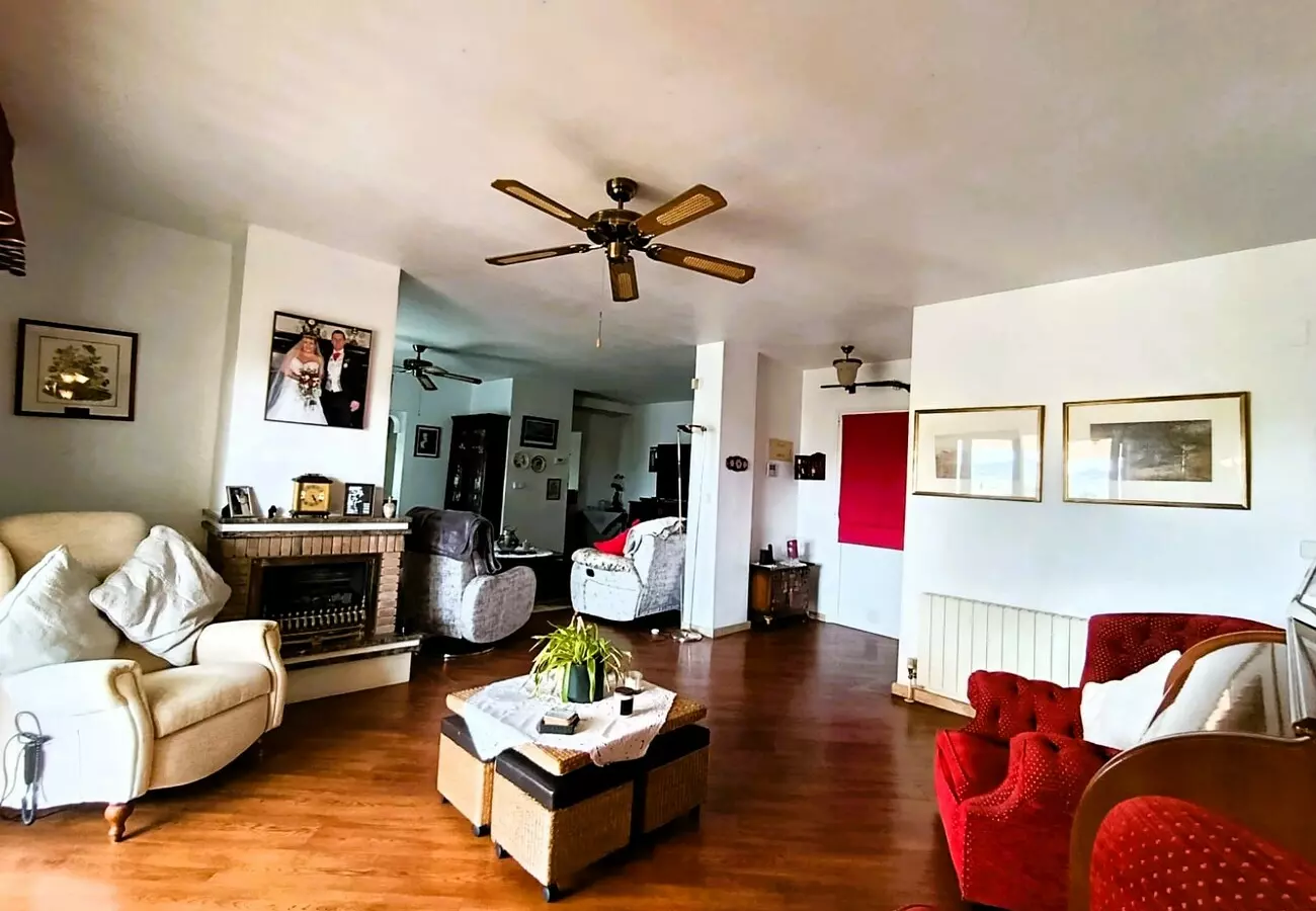4-bedroom Villa In Orihuela Costa, Spain (214 M²)