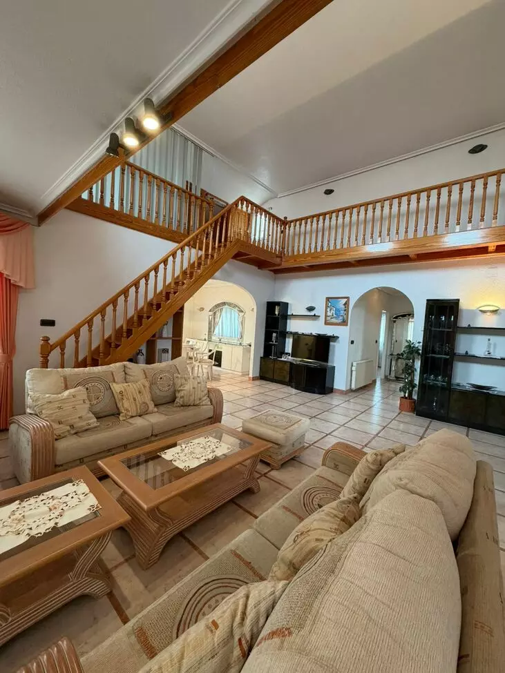 5-bedroom Villa In Orihuela Costa, Spain (130 M²)