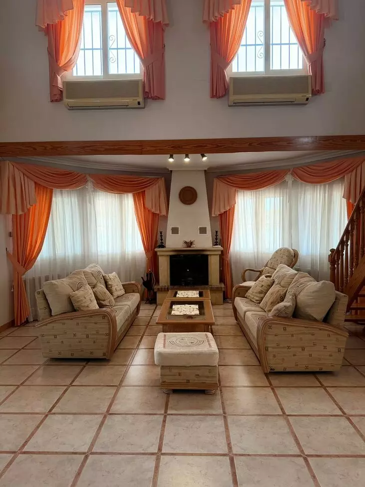 5-bedroom Villa In Orihuela Costa, Spain (130 M²)