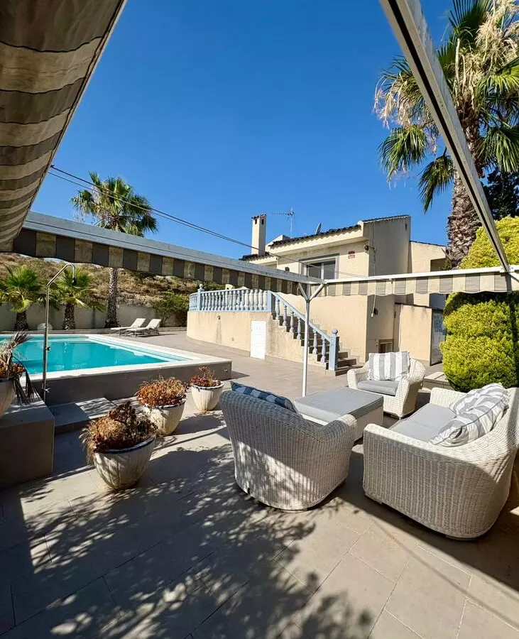 4-bedroom Villa In Rojales, Spain (161 M²)