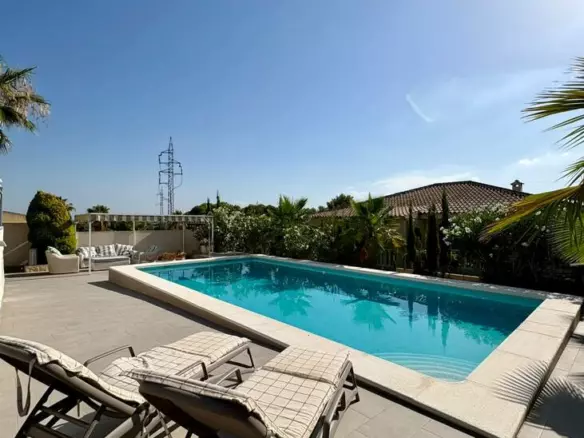 4-bedroom Villa In Rojales, Spain (161 M²)