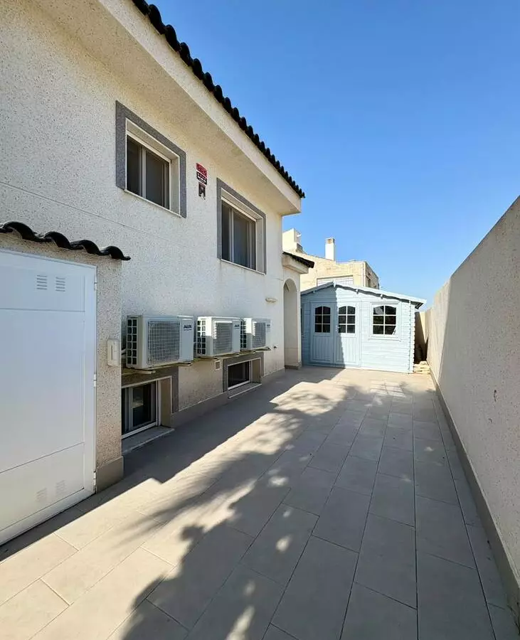 4-bedroom Villa In Rojales, Spain (161 M²)