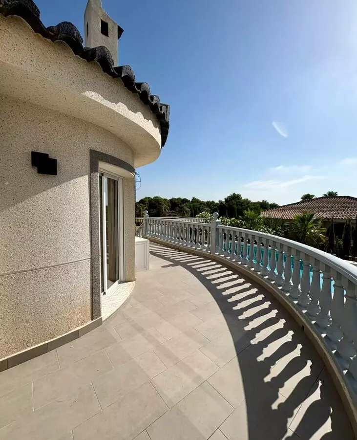 4-bedroom Villa In Rojales, Spain (161 M²)