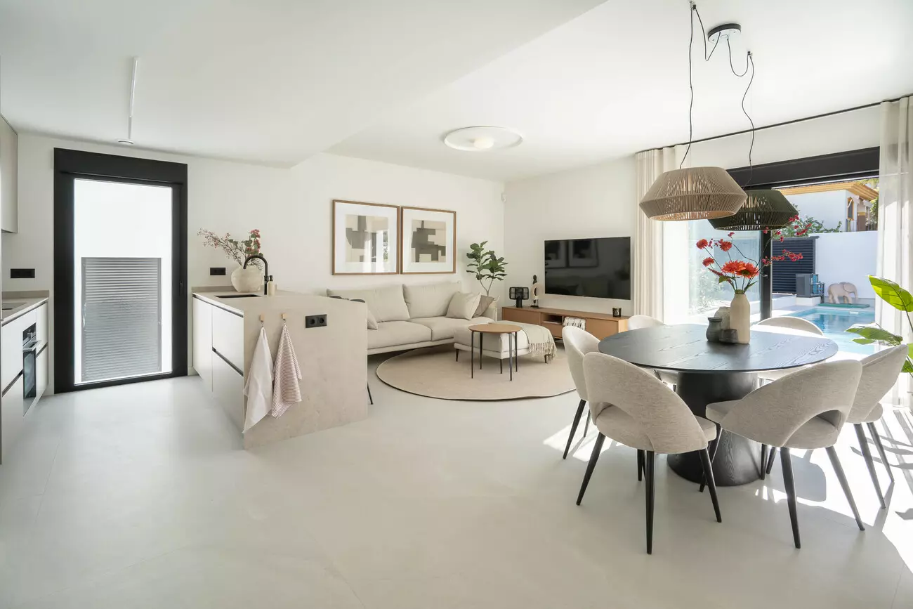 4-bedroom Villa In Rojales, Spain (203 M²)