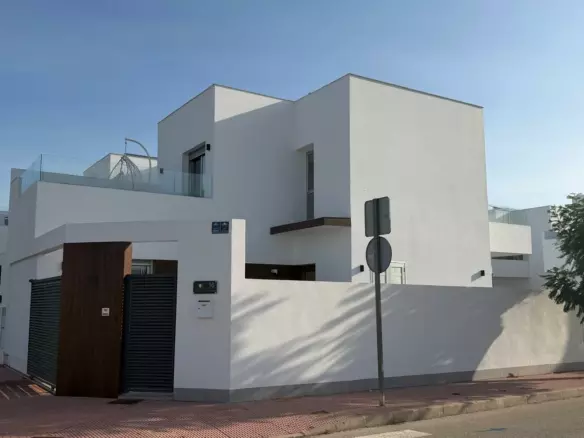 3-bedroom Villa In San Fulgencio, Spain (175 M²)
