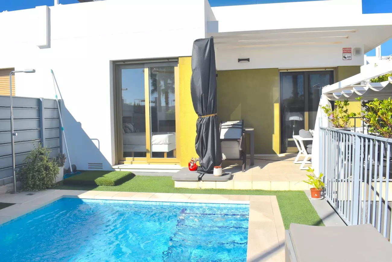 3-bedroom Villa In Orihuela, Spain (100 M²)