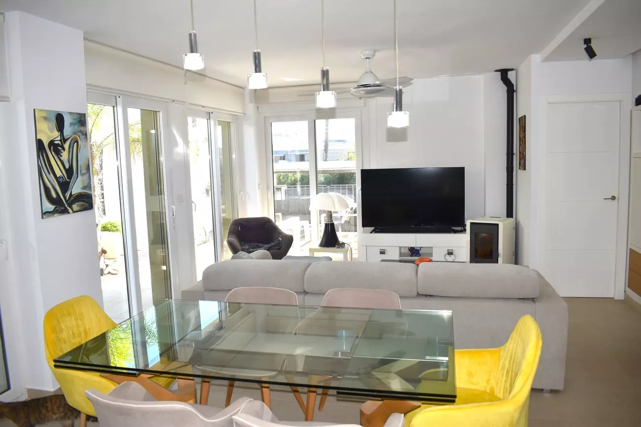 3-bedroom Villa In Orihuela, Spain (100 M²)