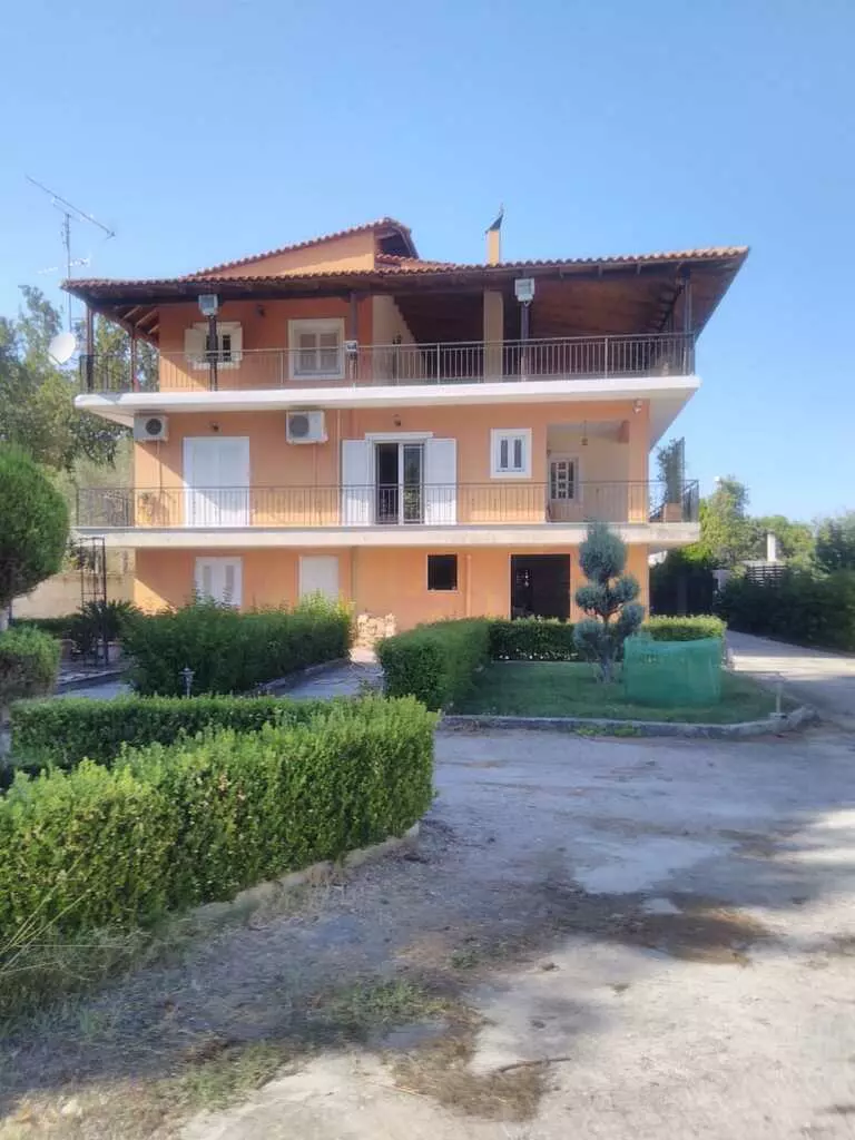 vznl5ktpkl5-890a80 6-bedroom Detached House In Com. Malakasa, Greece (370 M²)