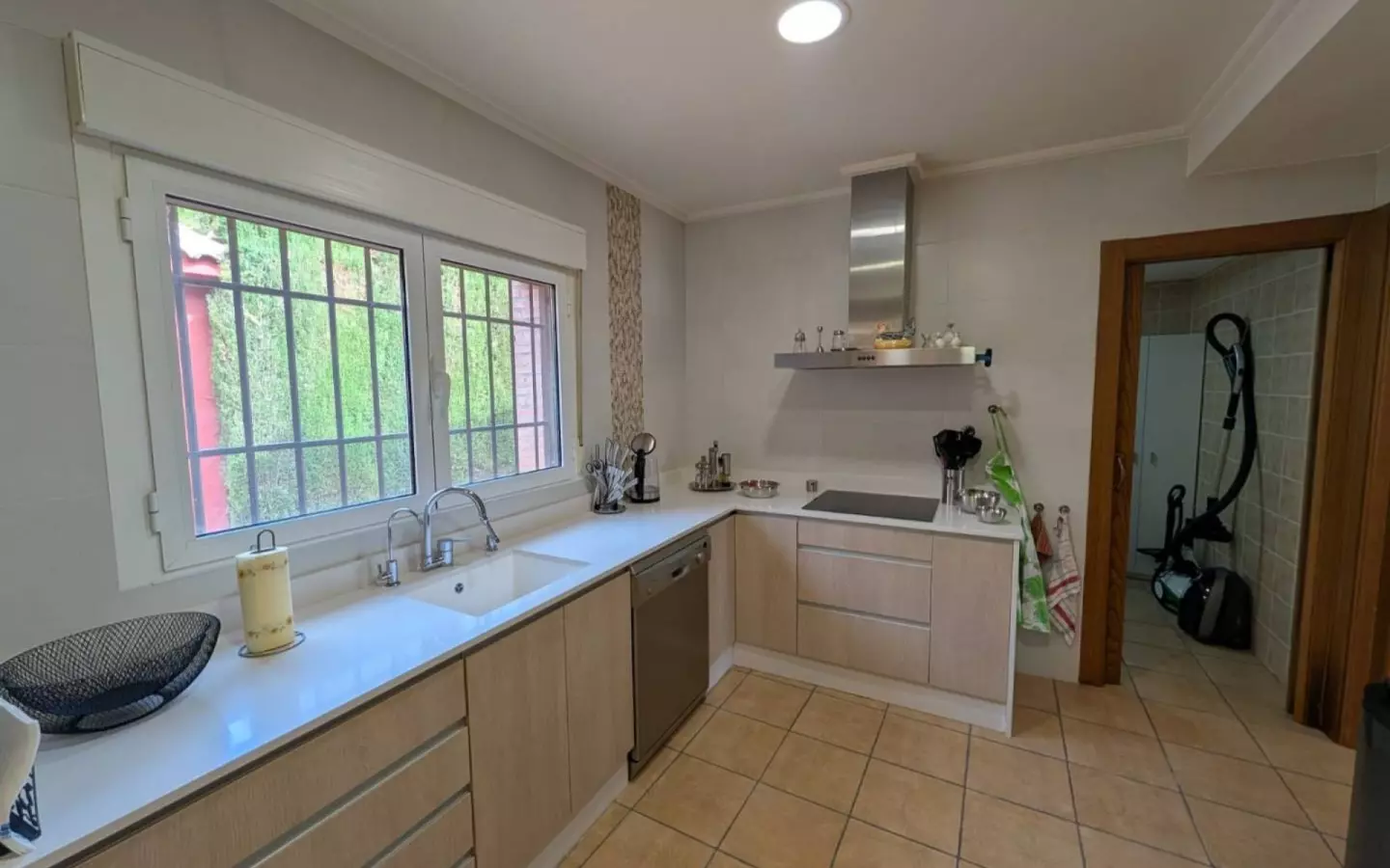 4-bedroom Finca In Sax, Spain (192 M²)
