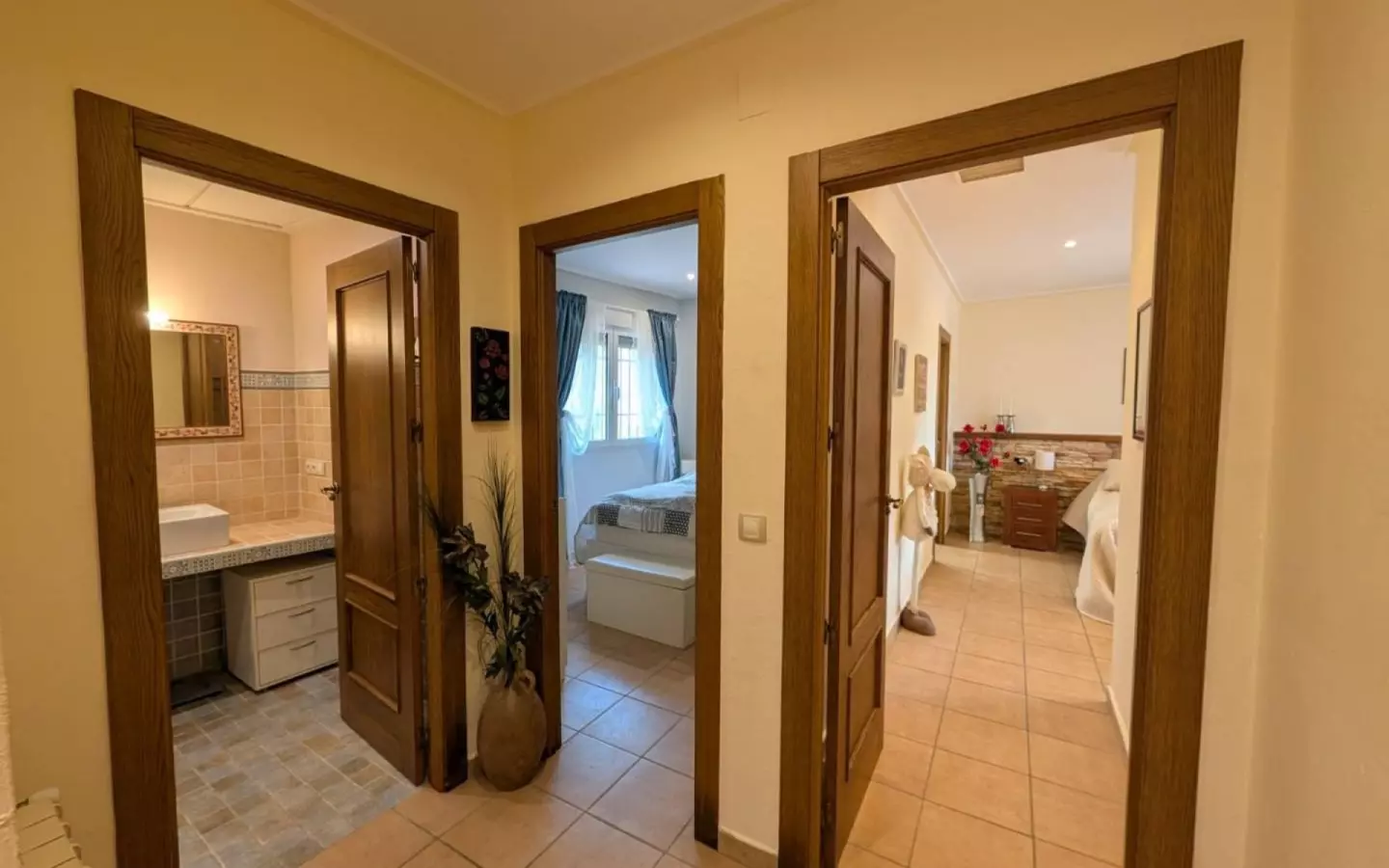 4-bedroom Finca In Sax, Spain (192 M²)
