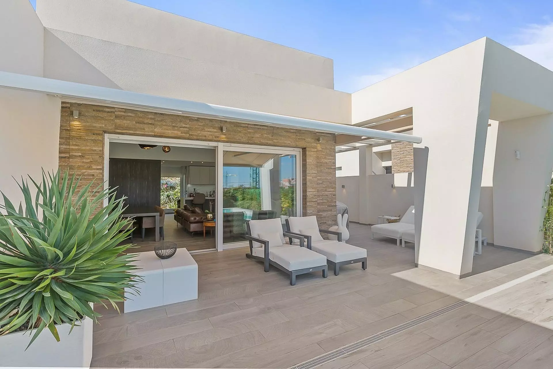 2-bedroom Villa In Algorfa, Spain (132 M²)