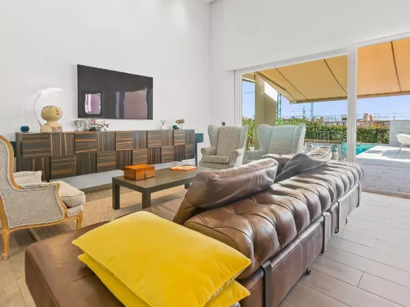 2-bedroom Villa In Algorfa, Spain (132 M²)