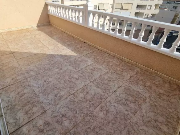 2-bedroom Penthouse In Torrevieja, Spain (65 M²)