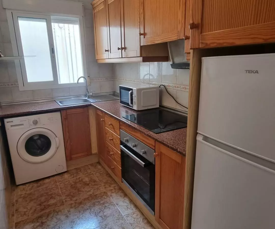 2-bedroom Penthouse In Torrevieja, Spain (65 M²)