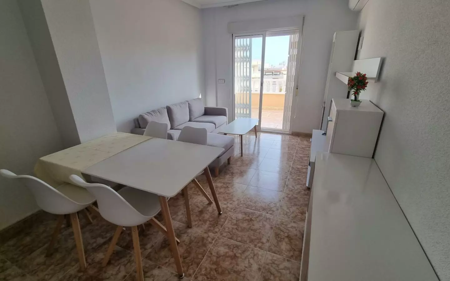 2-bedroom Penthouse In Torrevieja, Spain (65 M²)