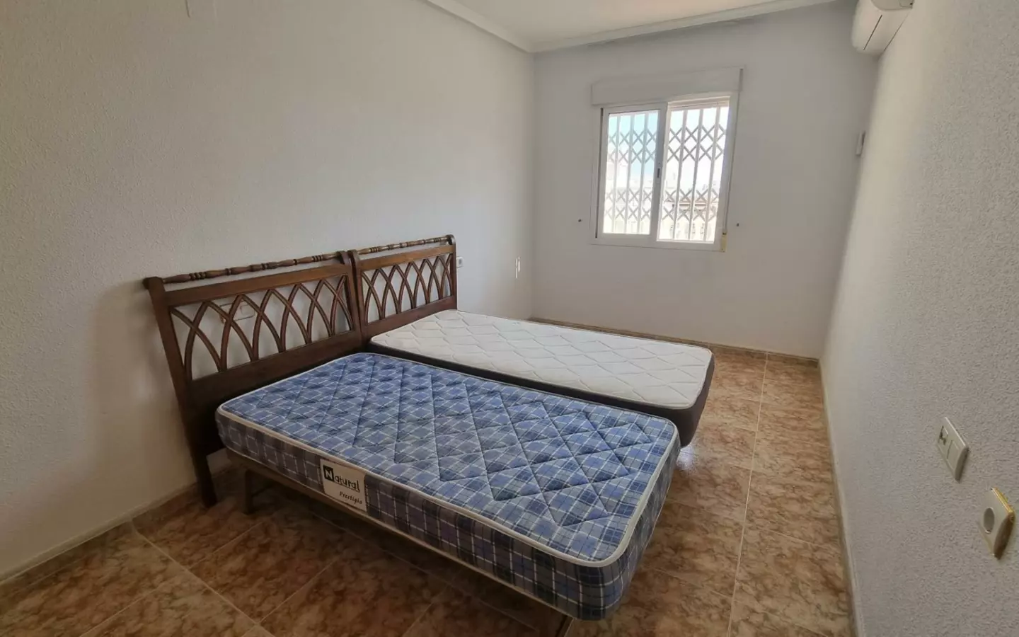 2-bedroom Penthouse In Torrevieja, Spain (65 M²)