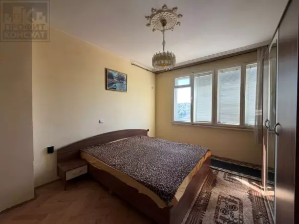 Three-bedroom Apartment, 107 Sq.m., On A Quiet Street