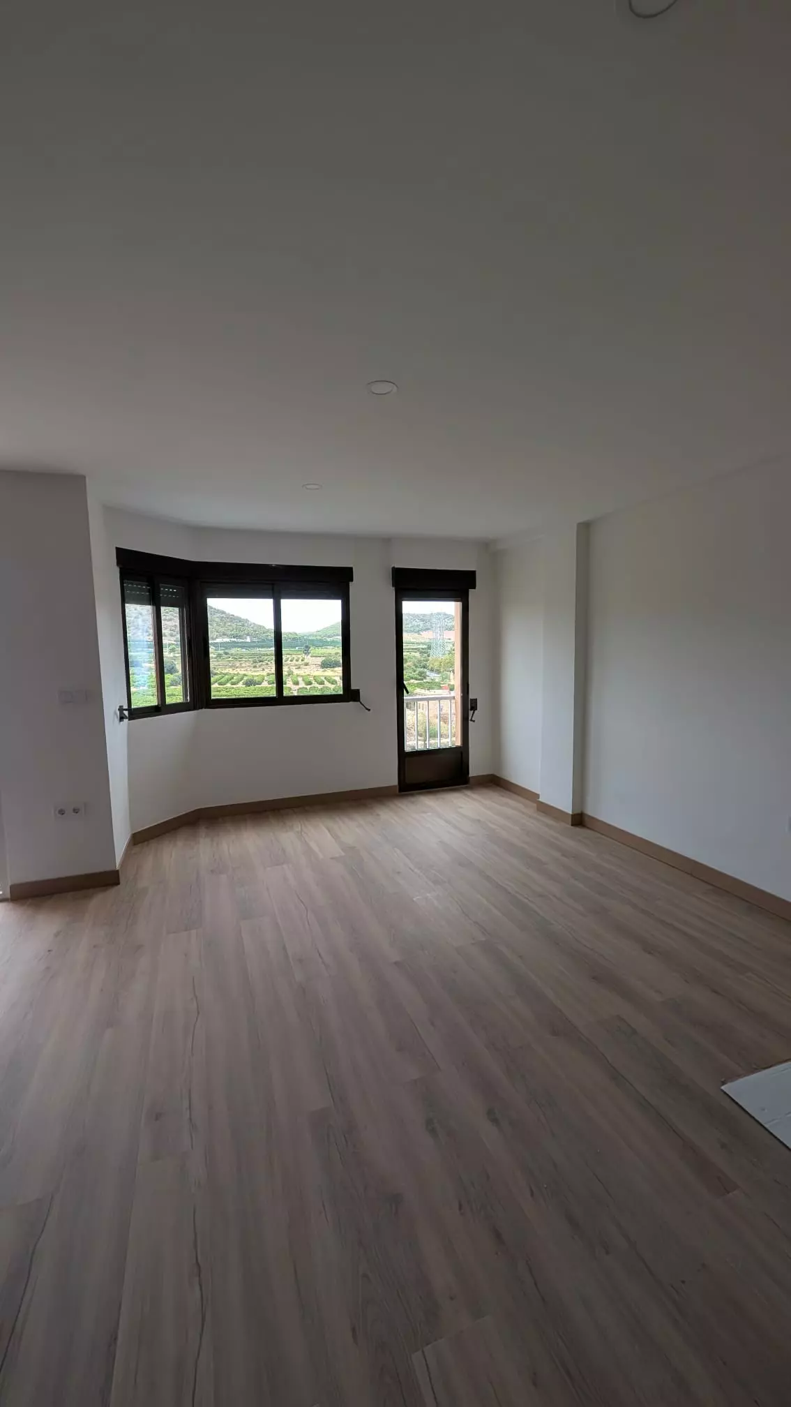 100-67b8a7 3-bedroom Flat In Sagunto (105 M²)