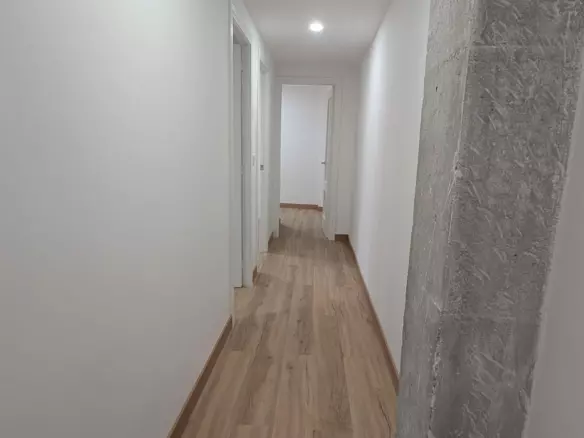 3-bedroom Flat In Sagunto (105 M²)