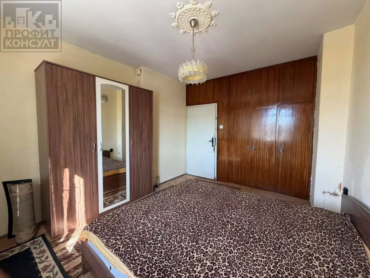 Three-bedroom Apartment, 107 Sq.m., On A Quiet Street