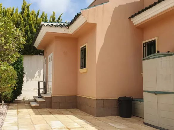 4-bedroom Property In Ciudad Quesada, Spain (175 M²)