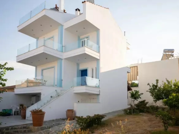 4-bedroom Detached House In Xilokastro, Greece (200 M²)