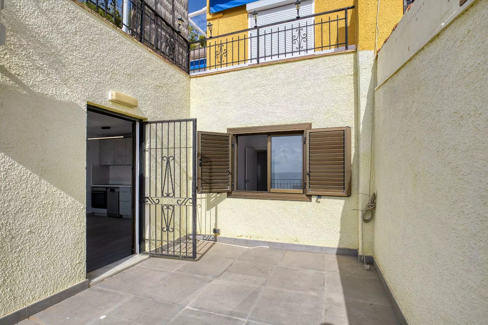 4-11-ca2d10 2-bedroom Apartment In Santa Pola, Spain (55 M²)