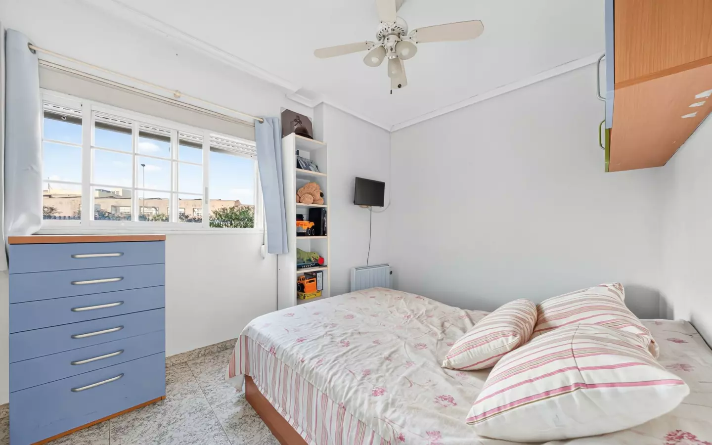 3-bedroom Flat In Alicante, Spain (110 M²)