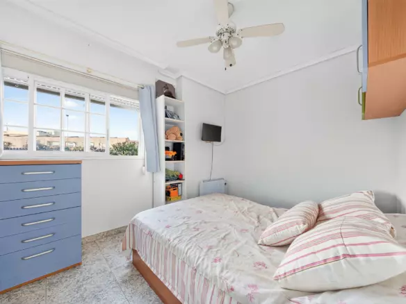 3-bedroom Flat In Alicante, Spain (110 M²)