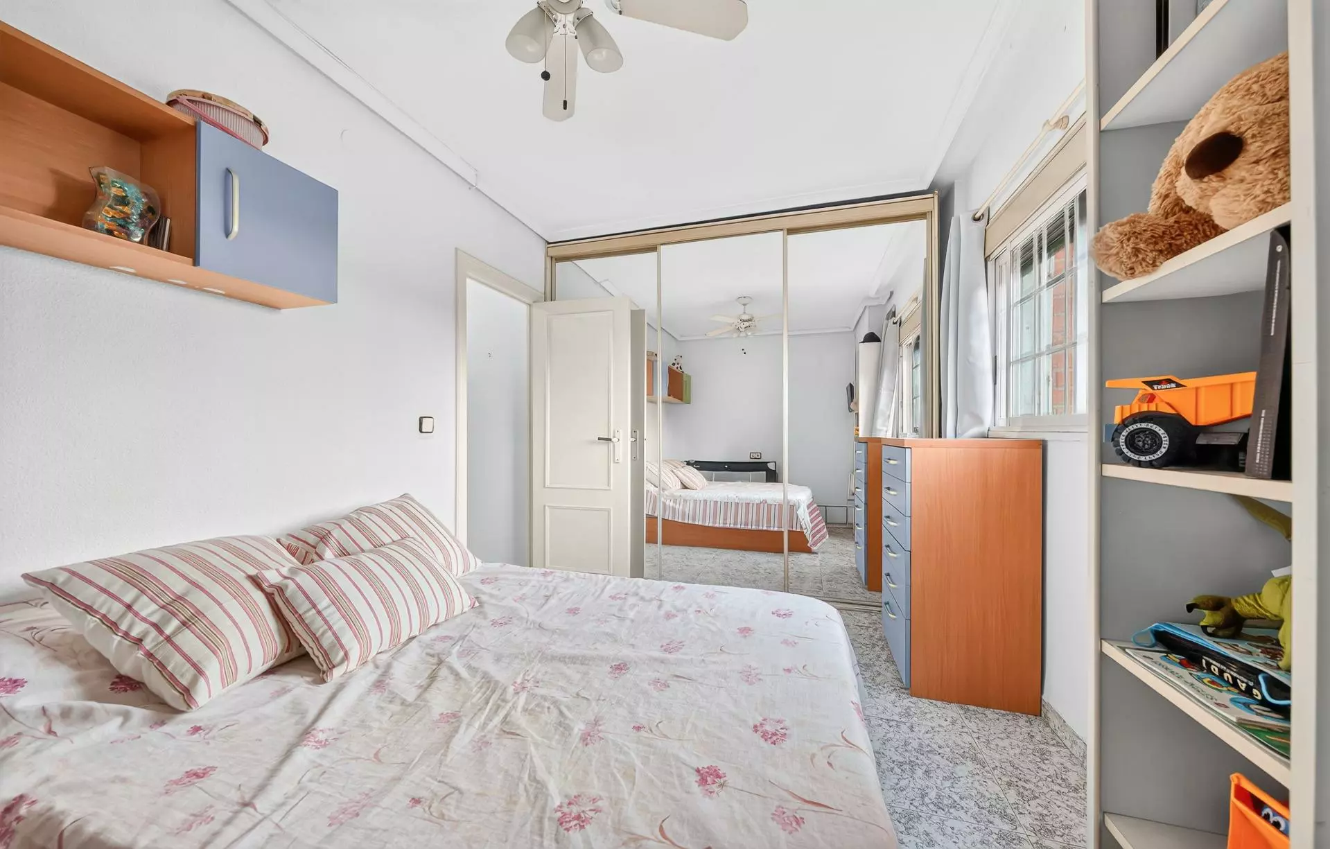 3-bedroom Flat In Alicante, Spain (110 M²)