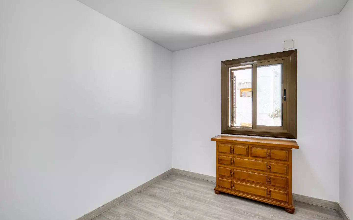 2-bedroom Apartment In Santa Pola, Spain (55 M²)