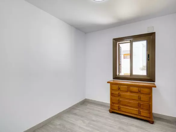 2-bedroom Apartment In Santa Pola, Spain (55 M²)