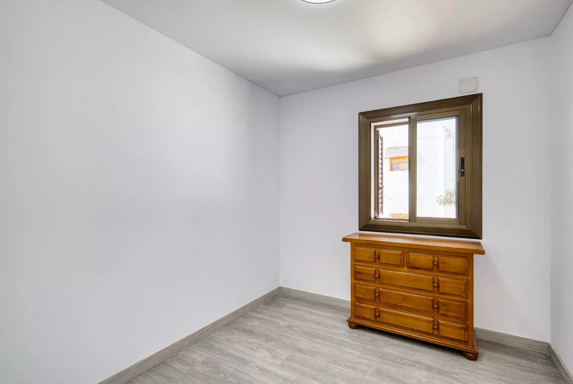 4-14-990c81 2-bedroom Apartment In Santa Pola, Spain (55 M²)