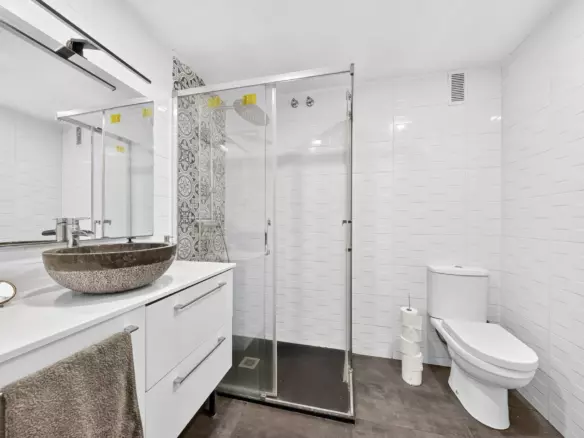 3-bedroom Flat In Alicante, Spain (110 M²)