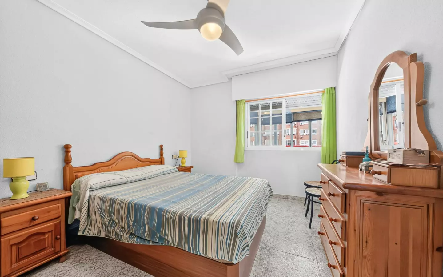 3-bedroom Flat In Alicante, Spain (110 M²)