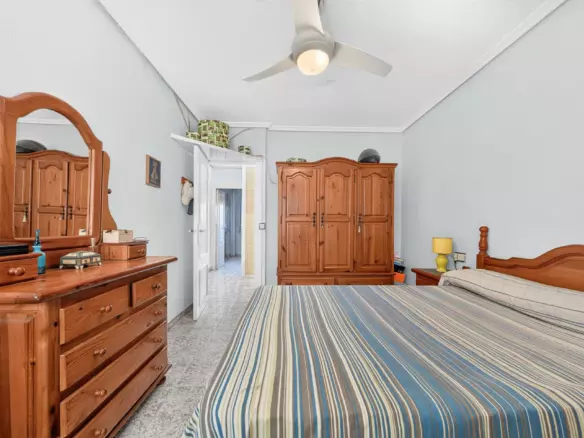 3-bedroom Flat In Alicante, Spain (110 M²)