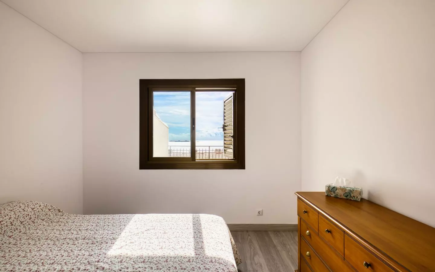 2-bedroom Apartment In Santa Pola, Spain (55 M²)