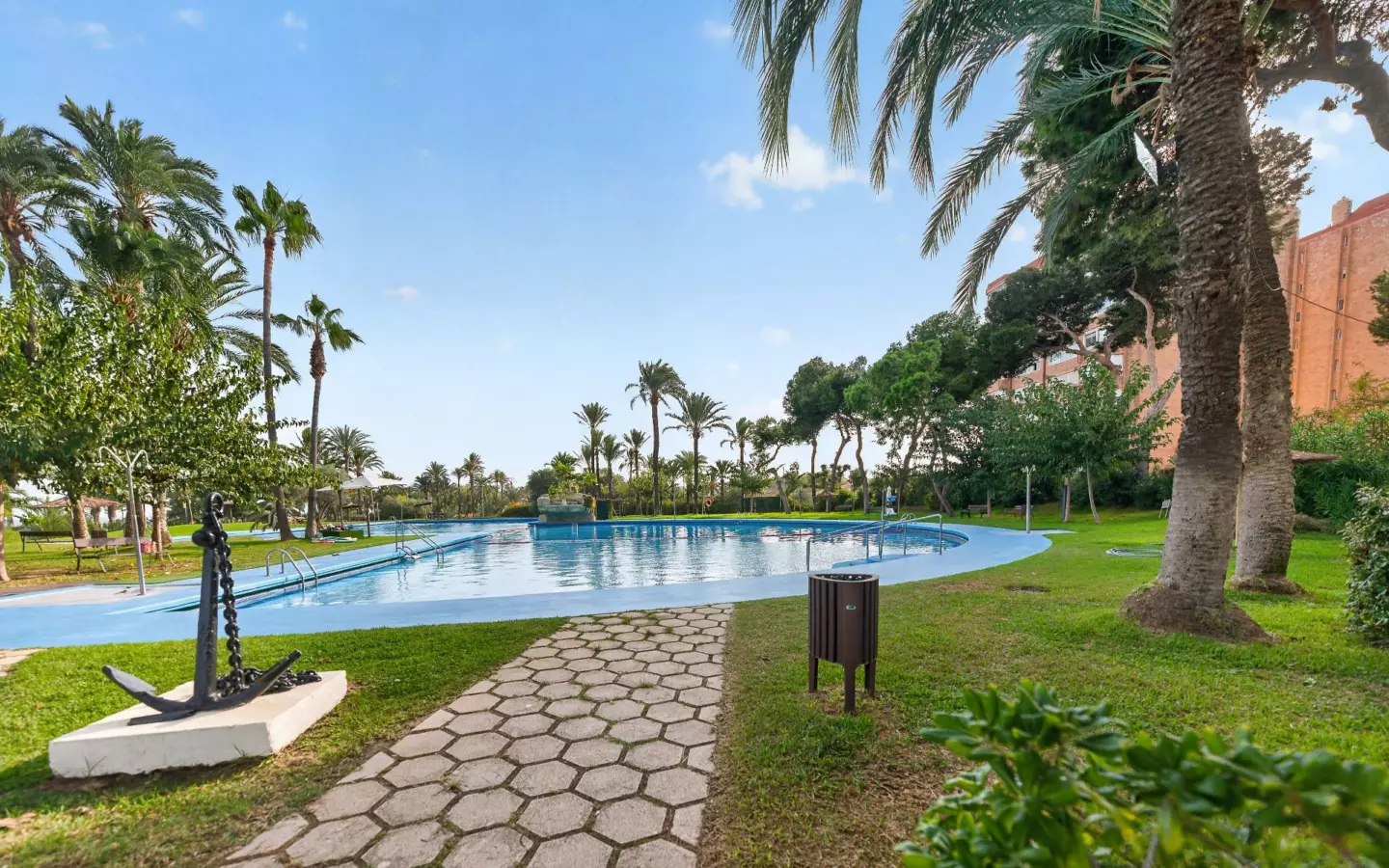 3-bedroom Flat In Alicante, Spain (110 M²)
