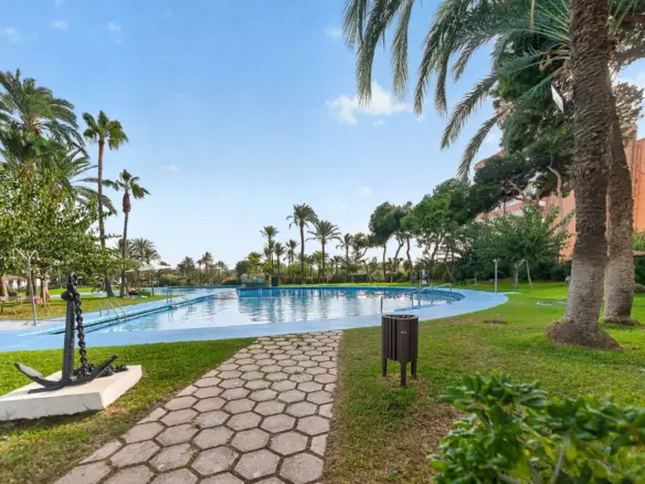 3-bedroom Flat In Alicante, Spain (110 M²)