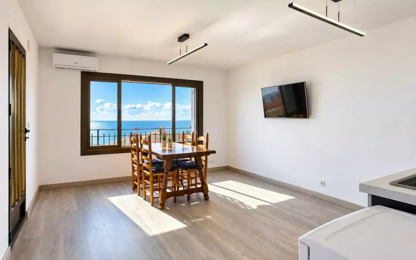 2-bedroom Apartment In Santa Pola, Spain (55 M²)