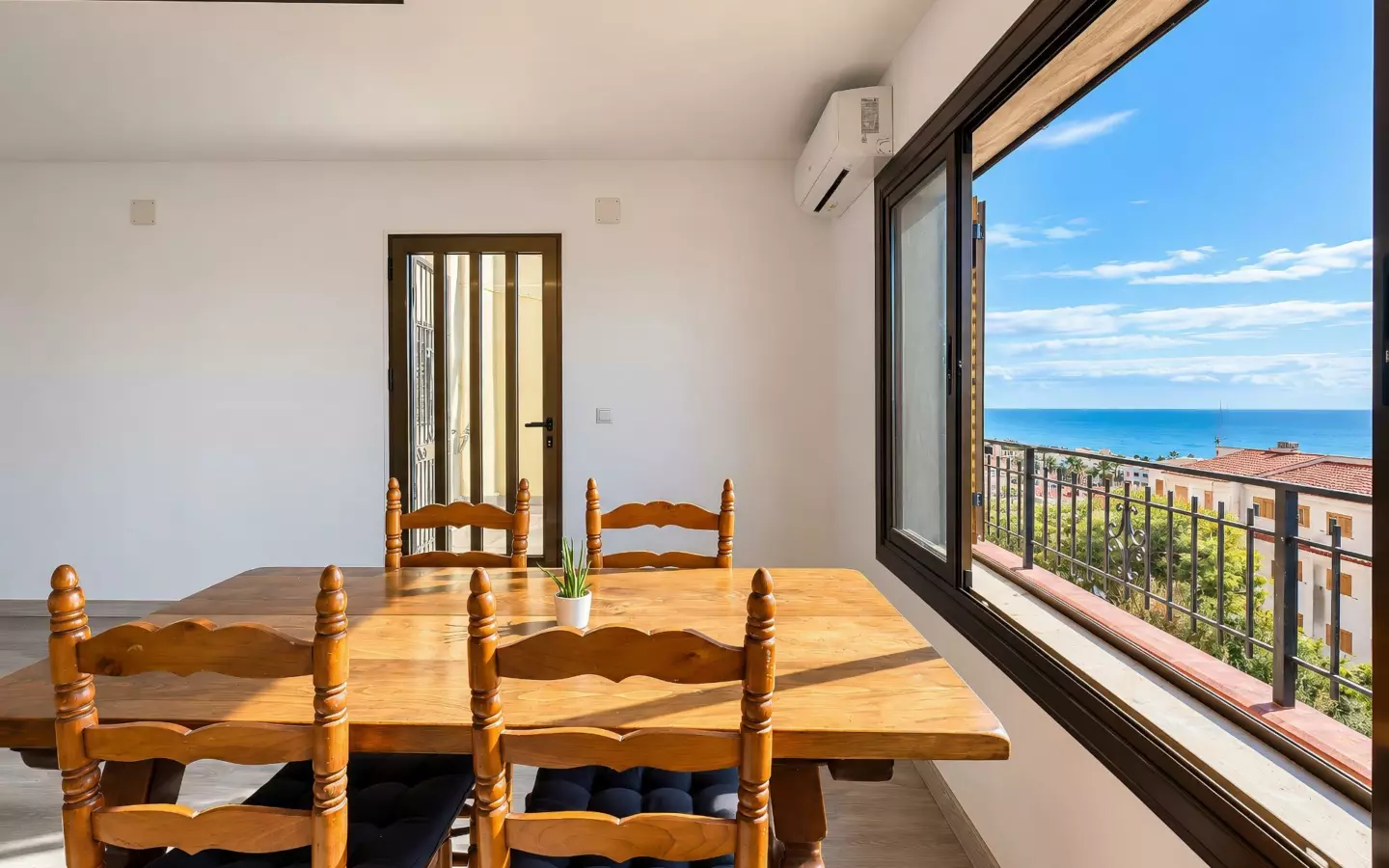 2-bedroom Apartment In Santa Pola, Spain (55 M²)