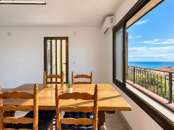2-bedroom Apartment In Santa Pola, Spain (55 M²)
