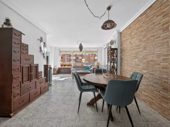 3-bedroom Flat In Alicante, Spain (110 M²)