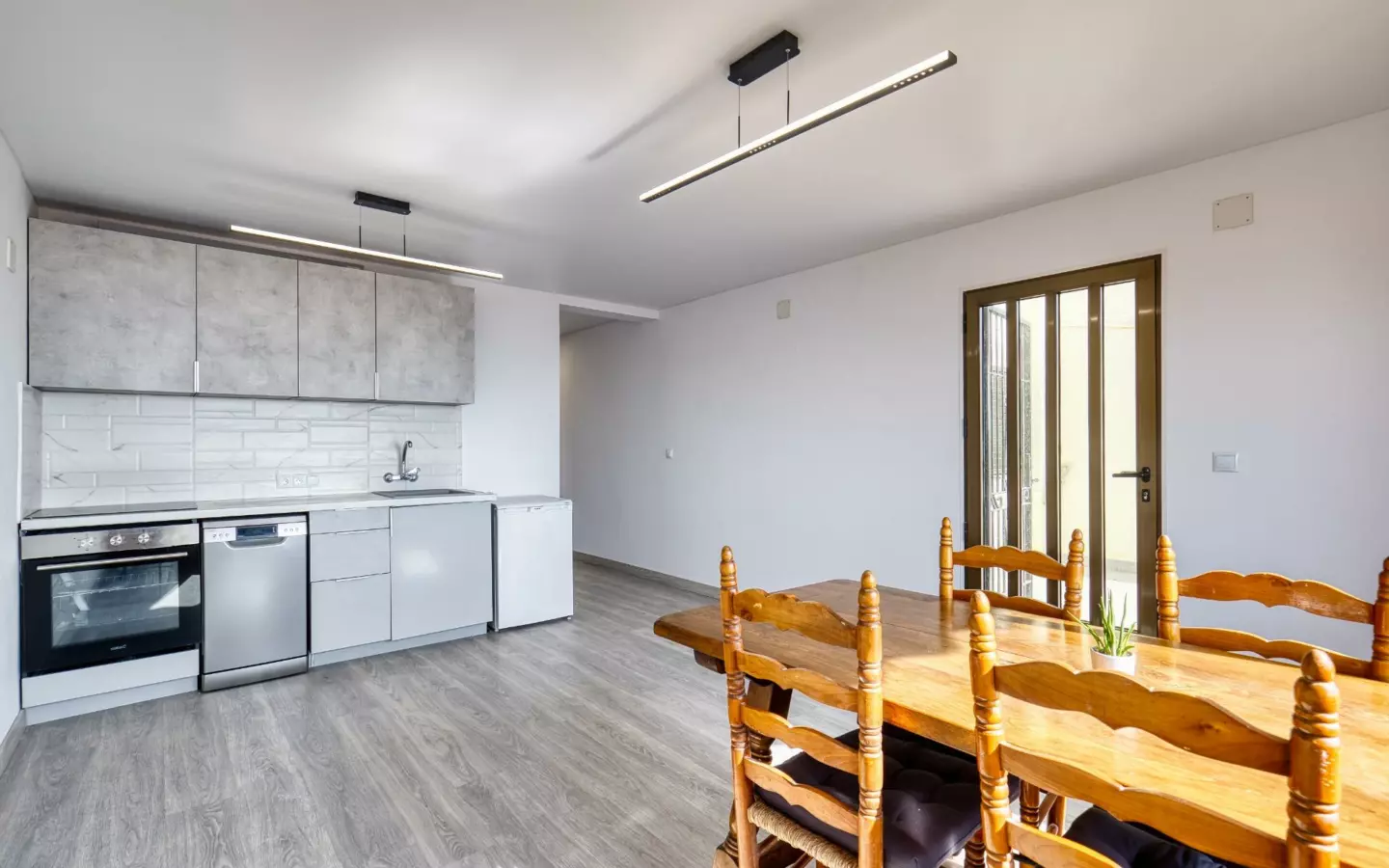 2-bedroom Apartment In Santa Pola, Spain (55 M²)