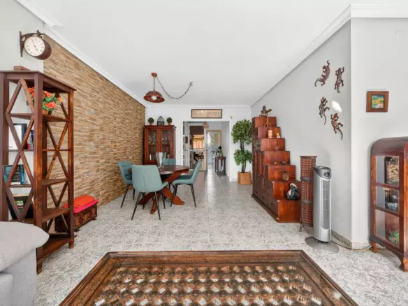 3-bedroom Flat In Alicante, Spain (110 M²)