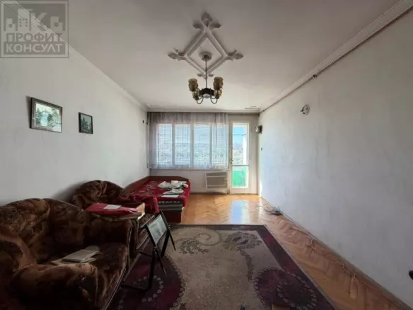 Three-bedroom Apartment, 107 Sq.m., On A Quiet Street