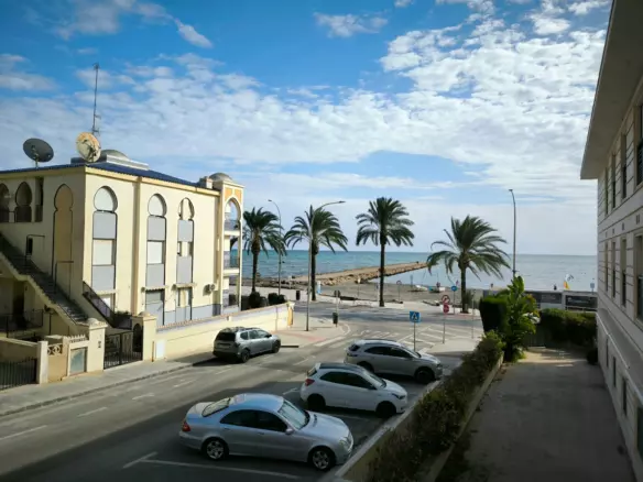 3-bedroom Flat In Santa Pola, Spain (108 M²)