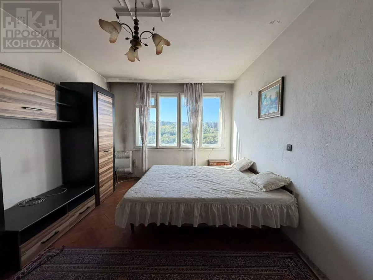 Three-bedroom Apartment, 107 Sq.m., On A Quiet Street